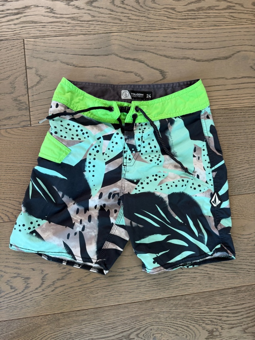 Volcom Boys' Tropical Print Swim Board Shorts - Neon Green Accent size 24.